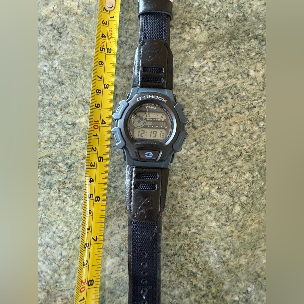 Vintage (90’s) Casio G-Shock DW -004 (1659)  new battery original case band - Picture 3 of 11